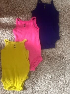 Carter's Ribbed Tank Bodysuit 3-Pack in Yellow, Pink & dark blue size 3 month
